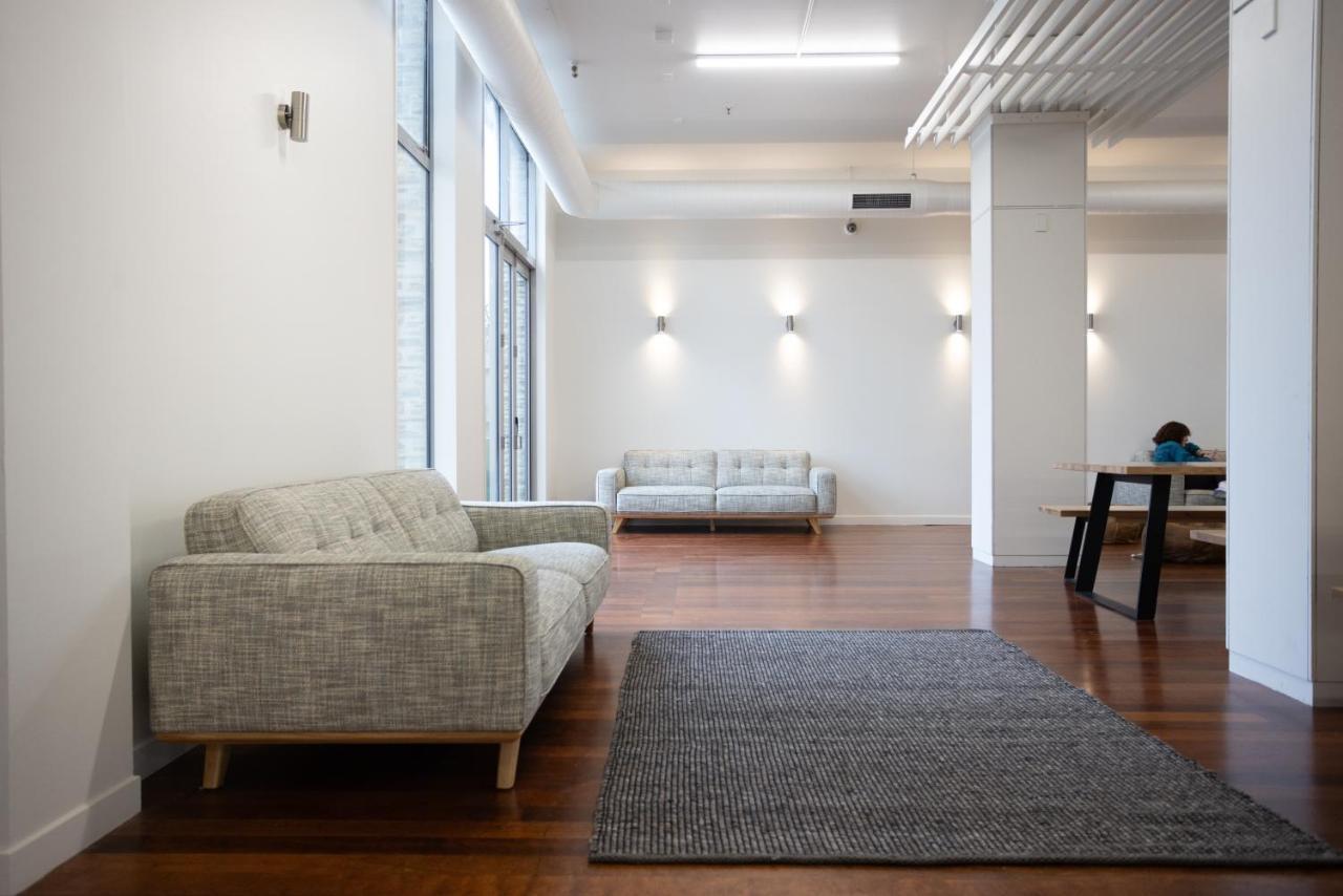 The Brownston Hostel Wanaka Bagian luar foto